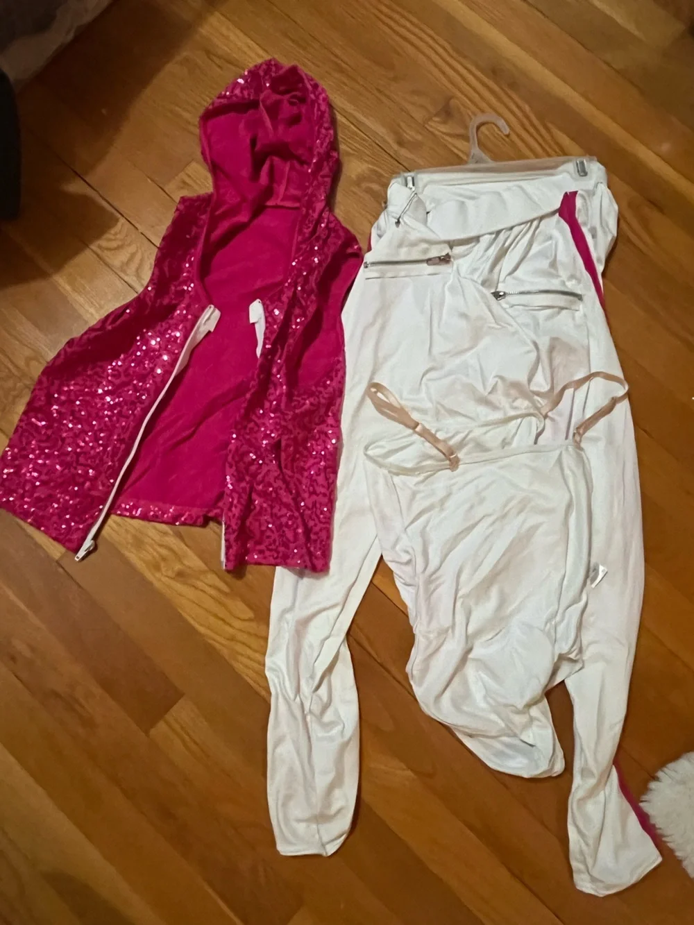 Weissman Fuchsia Sequin Hooded Top with White Loungewear Bottoms